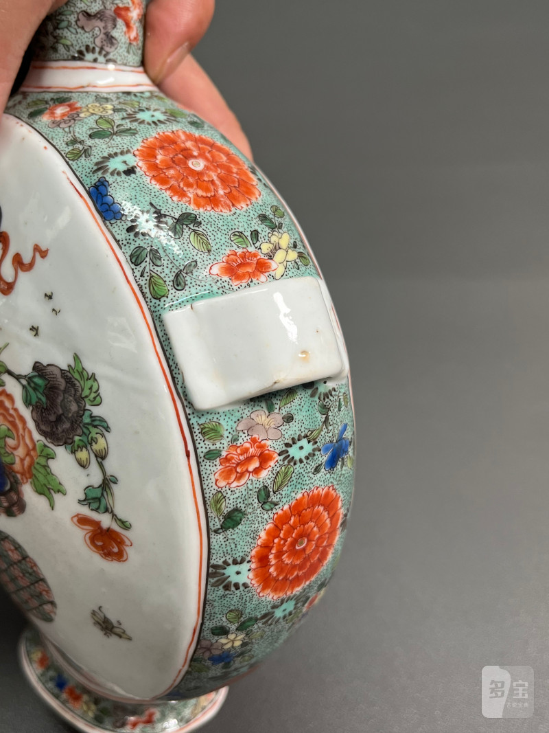 清康熙  五彩“花篮纹”双耳穿带抱月瓶 - 图14